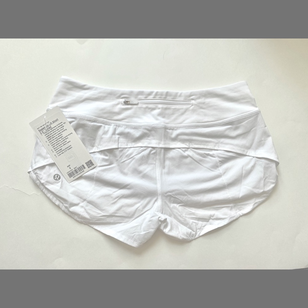NEW White Lululemon Speed Up Short Size 6